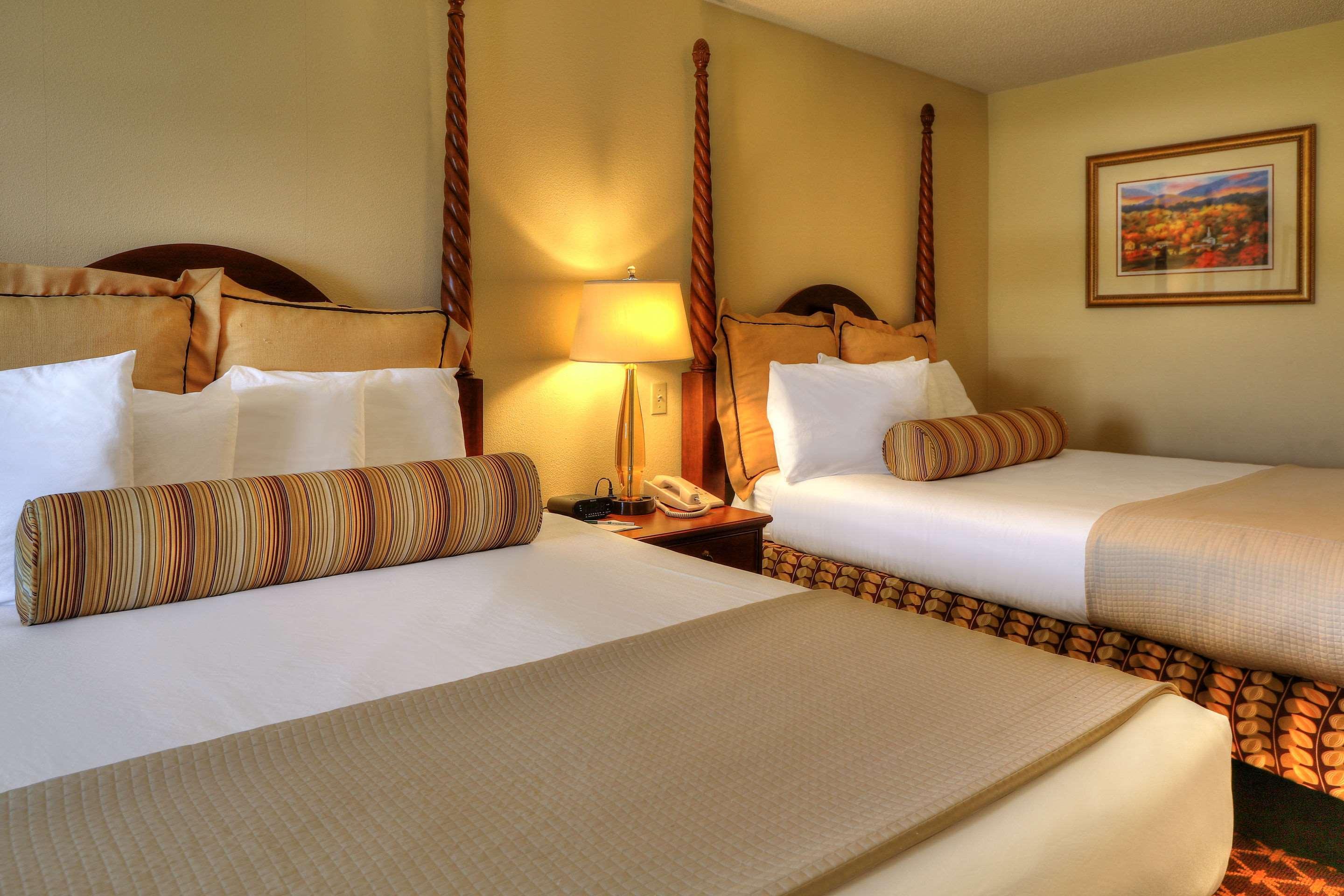 Quality Inn Near The Island Pigeon Forge Bagian luar foto