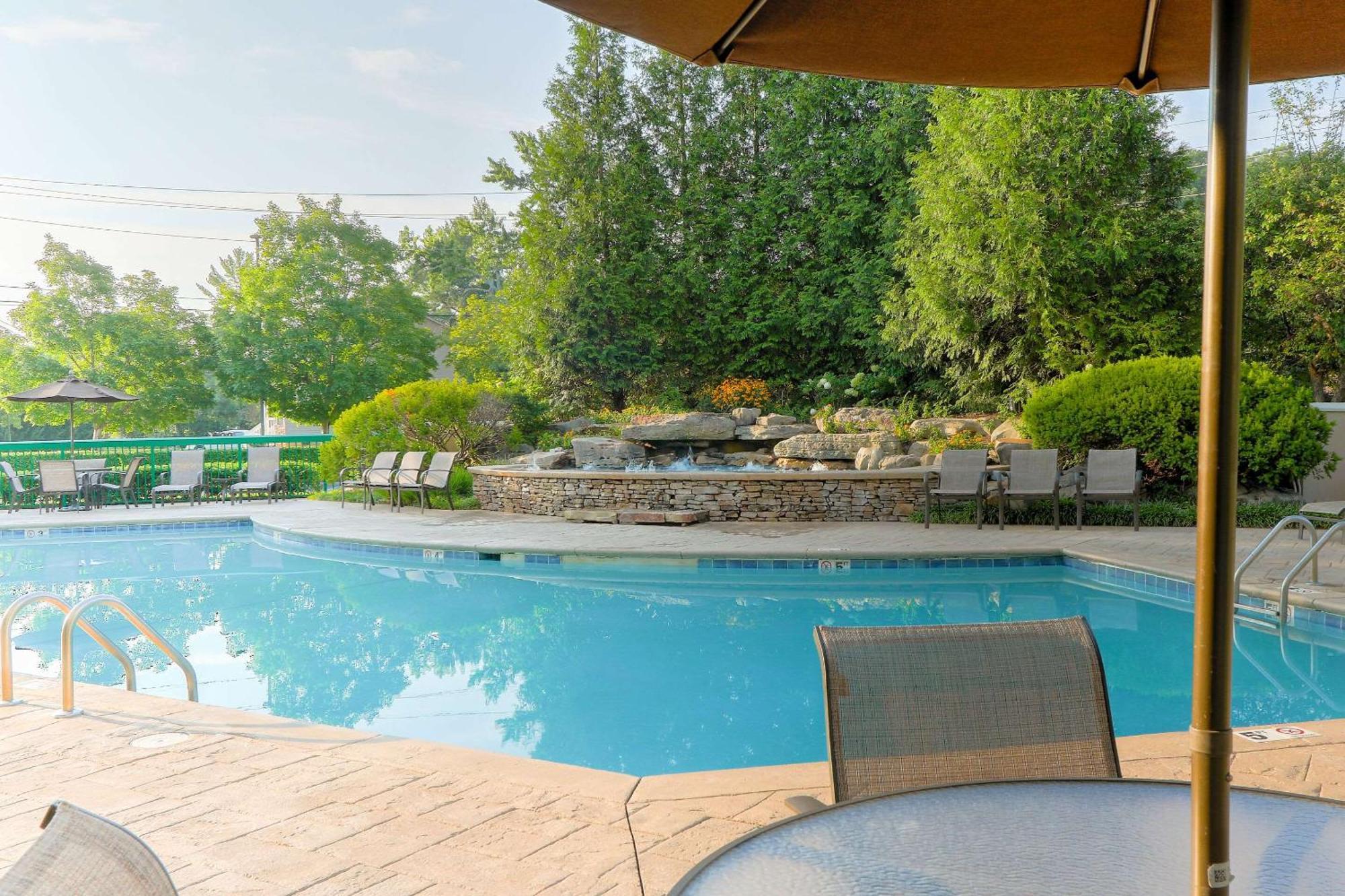 Quality Inn Near The Island Pigeon Forge Bagian luar foto
