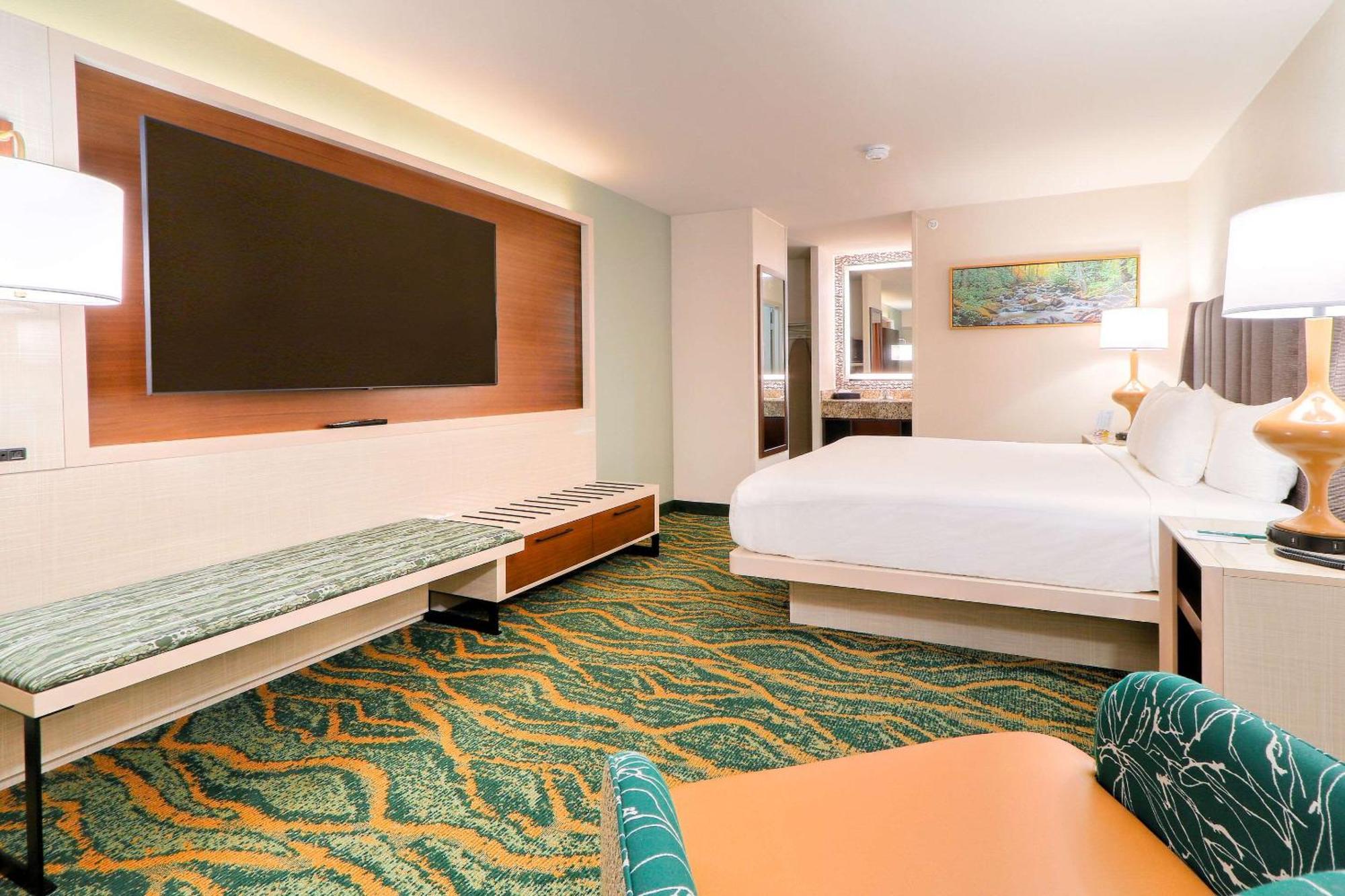 Quality Inn Near The Island Pigeon Forge Bagian luar foto