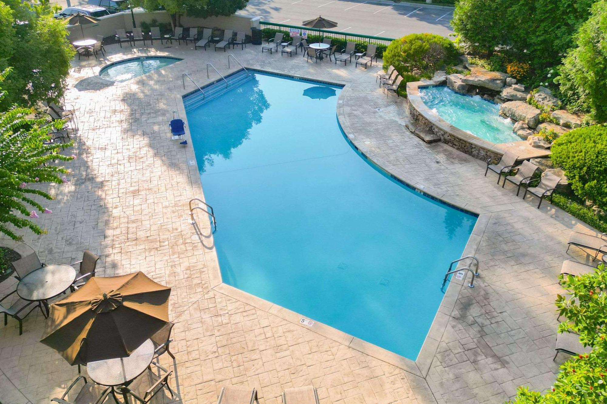 Quality Inn Near The Island Pigeon Forge Bagian luar foto