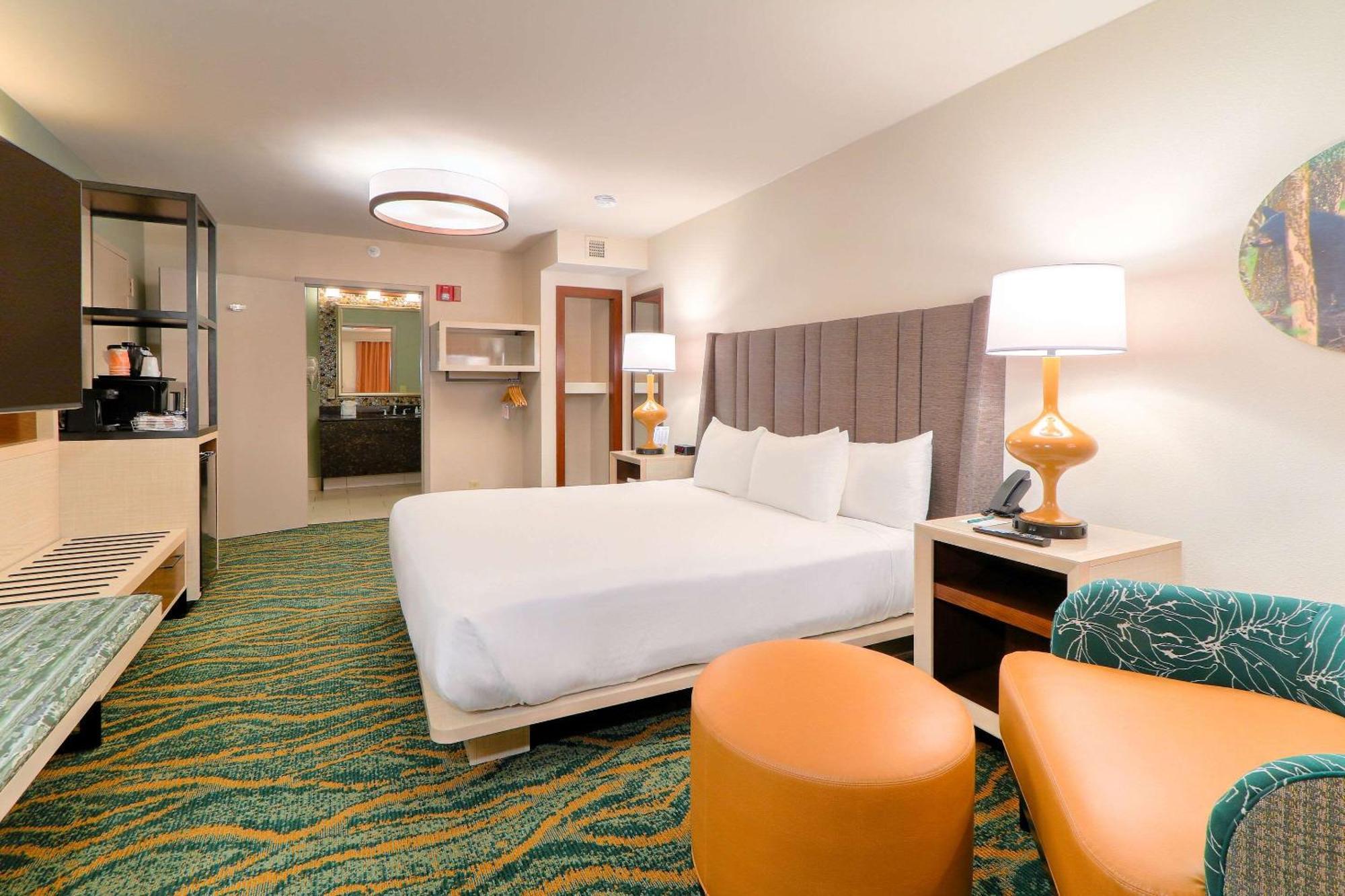 Quality Inn Near The Island Pigeon Forge Bagian luar foto