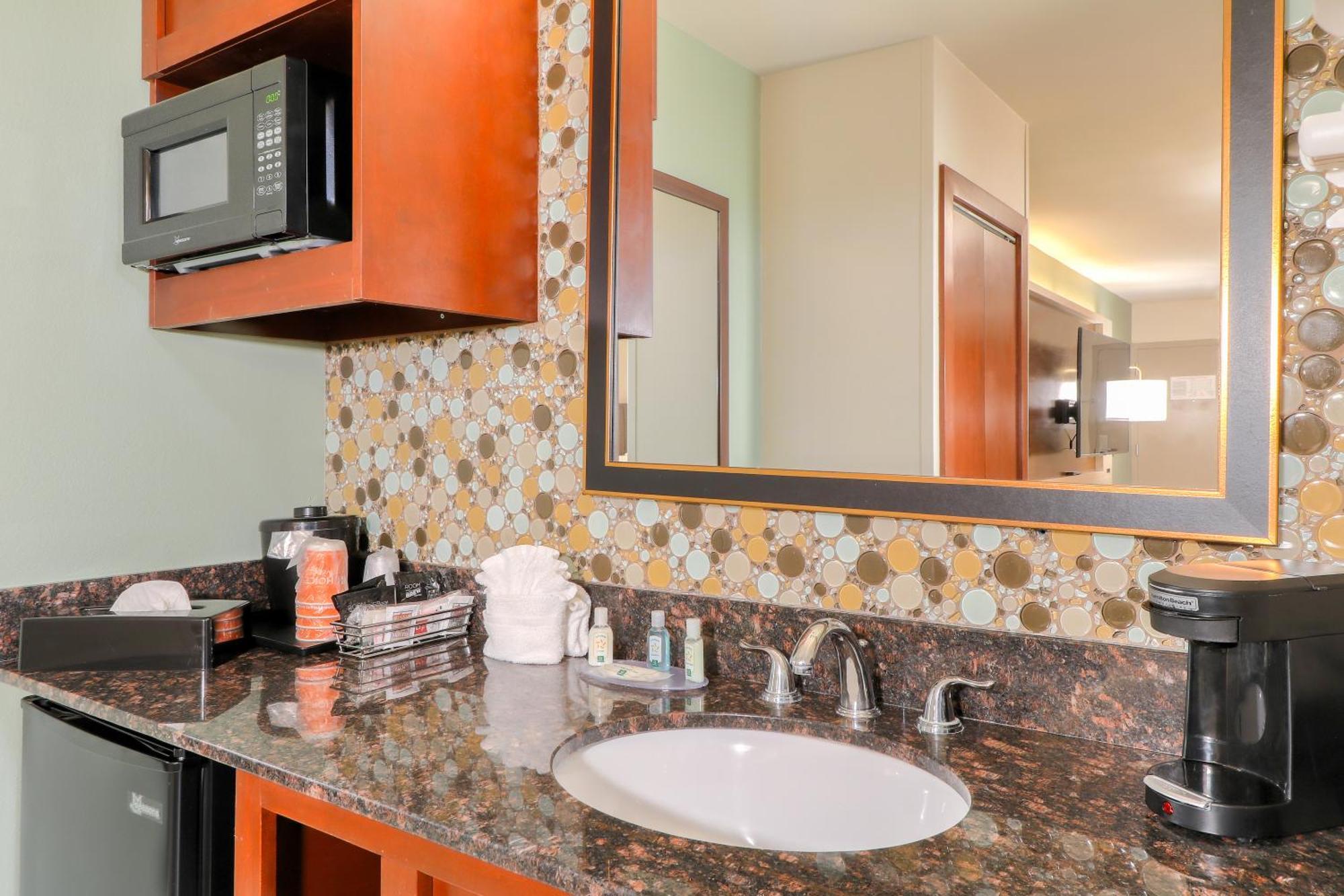 Quality Inn Near The Island Pigeon Forge Bagian luar foto